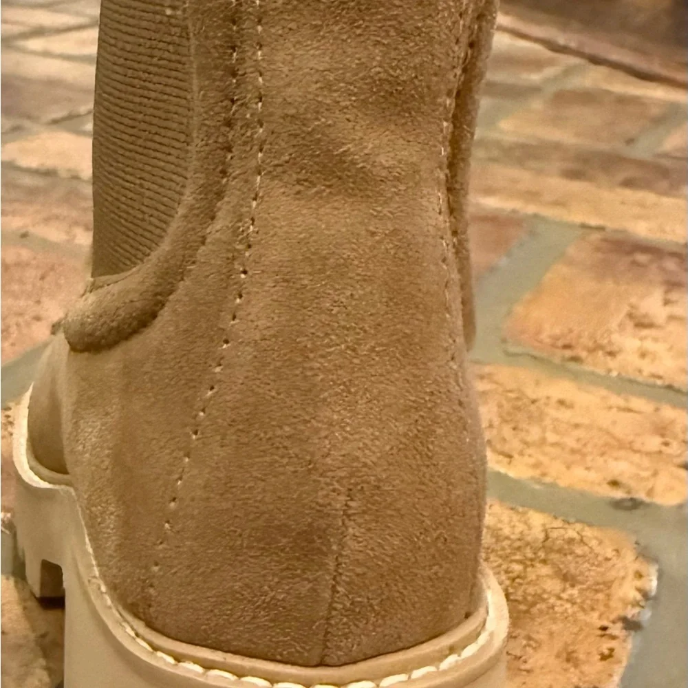 Dolce Vita sand/tan ankle boots - Picture 4 of 9